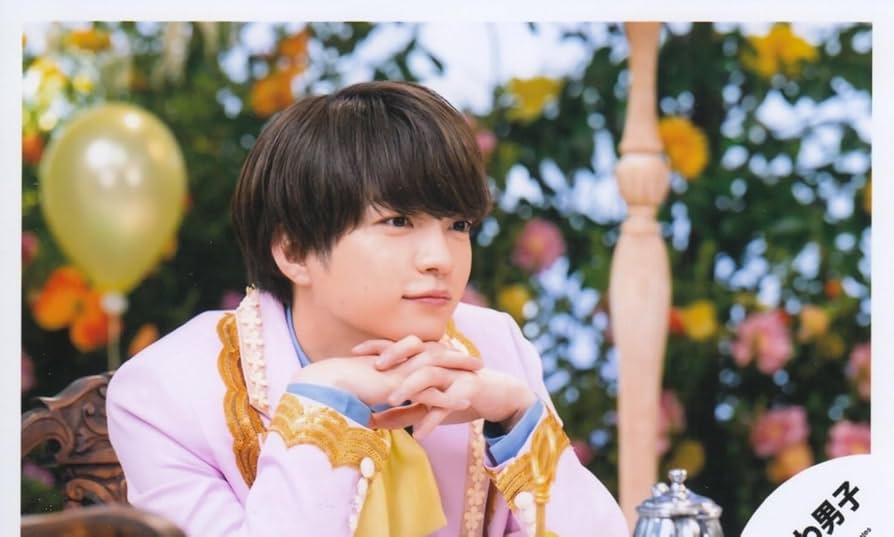 Amazon.co.jp: なにわ男子 公式 生 写真（西畑大吾）J01480